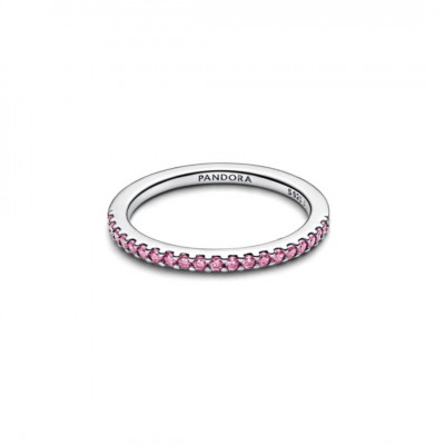 Pave ring pink