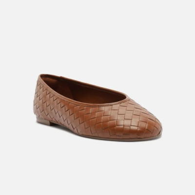 ZAPATO CERRADO DE TACÓN PLANO