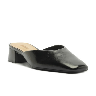 ZAPATO CERRADO DE TACÓN BAJO